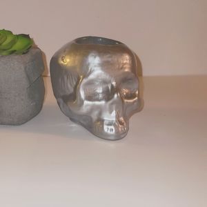 Orrefors Kosta Boda "Still Life" Skull Votive: Silver